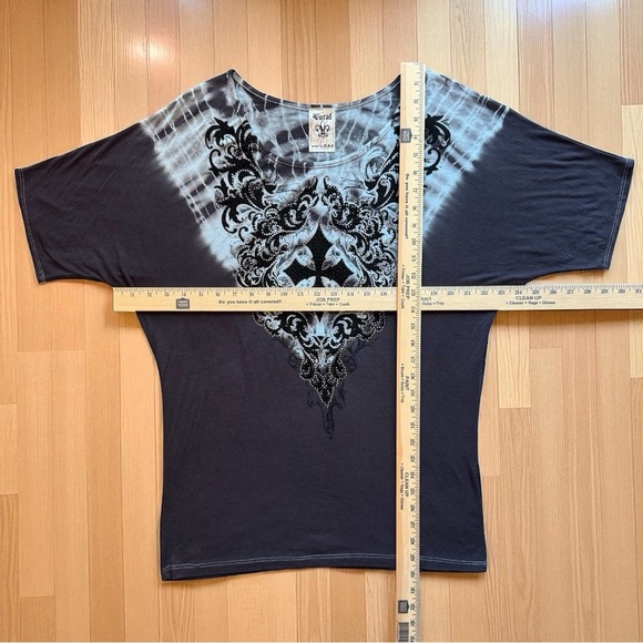 Vocal USA Tie-Dye Rhinestone Cross Top – Size M - Picture 9 of 13